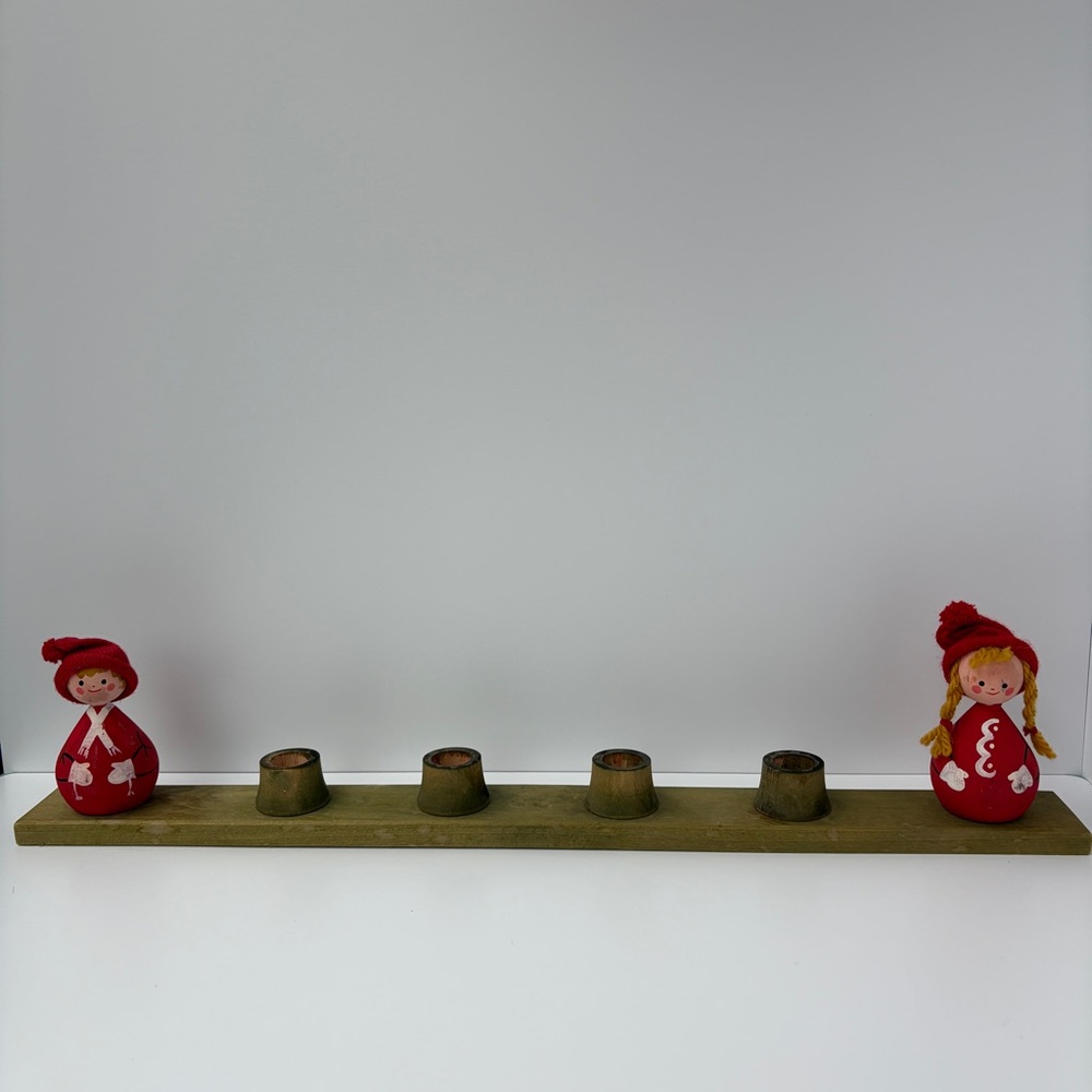 VTG Swedish Wooden Hand Painted Candle Holder
Christmas Holiday Decor
